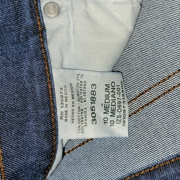 Relaxed Fit Straight Leg Jeans - Picture 4 of 5